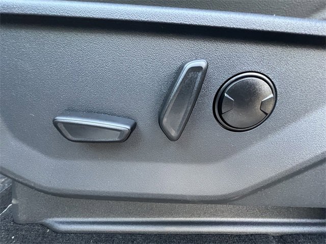 New 2025 Ford Expedition Active image 12