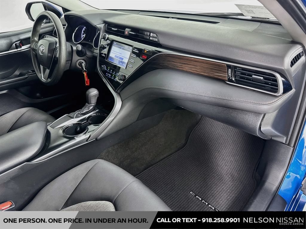 Used 2019 Toyota Camry LE FWD image 26
