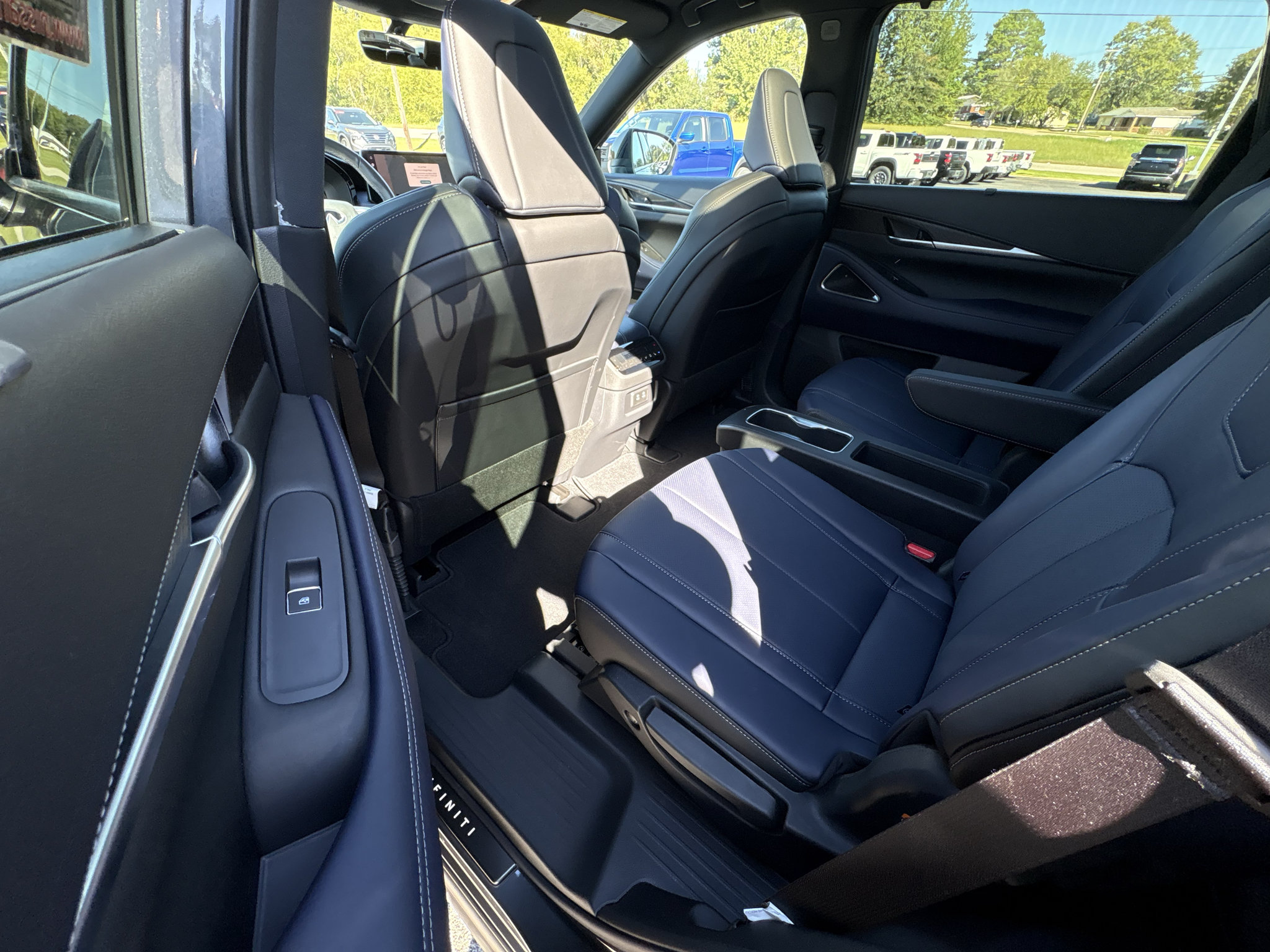 Used 2026 INFINITI QX60 Sport w/ Dark Cargo Package AWD/4WD image 23