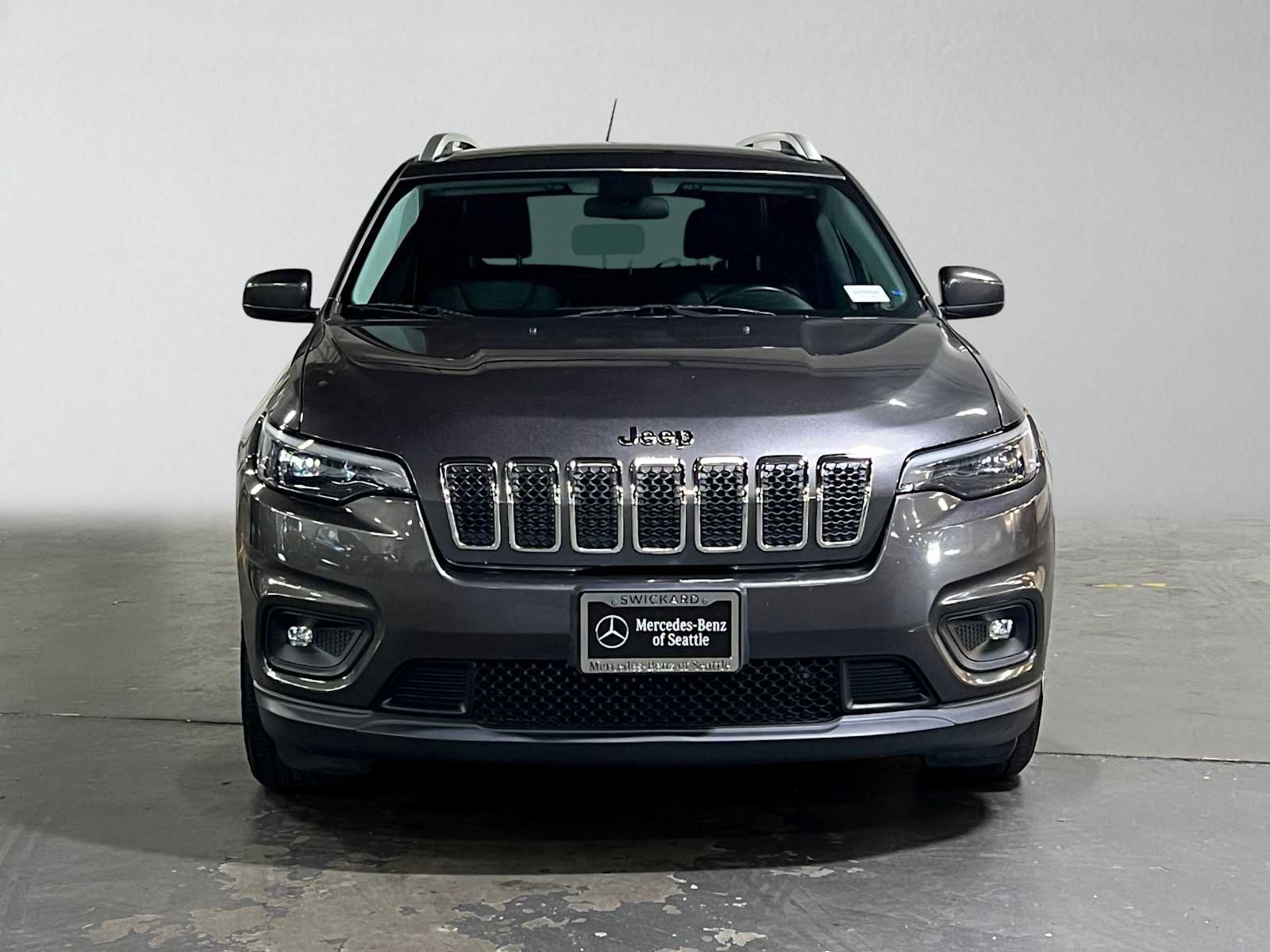 Used 2019 Jeep Cherokee Latitude Plus FWD image 8