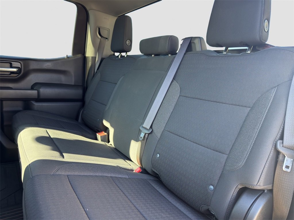 Used 2023 Chevrolet Silverado 1500 Custom image 12