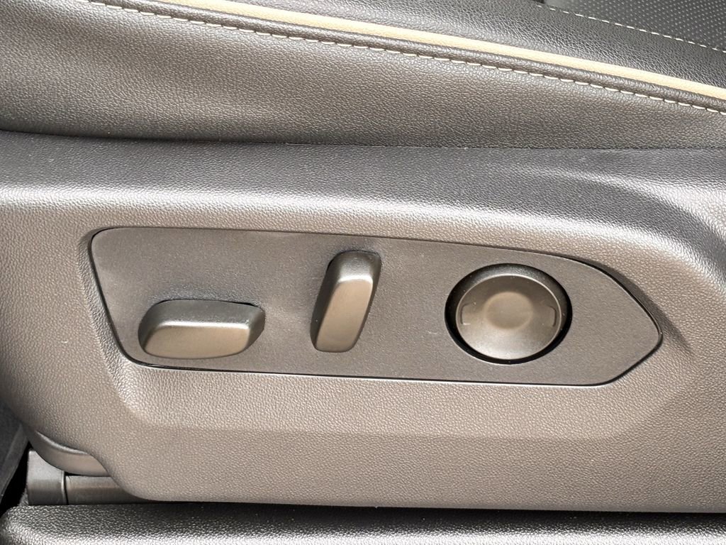 New 2026 GMC Yukon Elevation w/ LPO, Floor Liner Package image 21