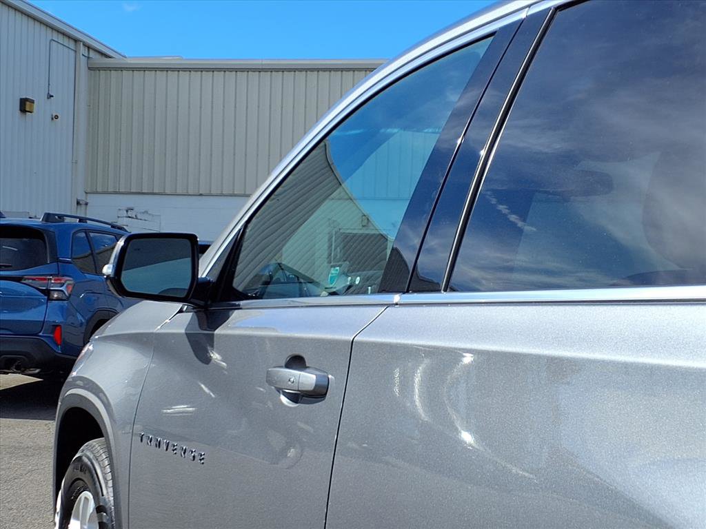 Used 2020 Chevrolet Traverse LT image 23