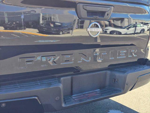 Used 2022 Nissan Frontier S w/ Technology Package RWD image 14