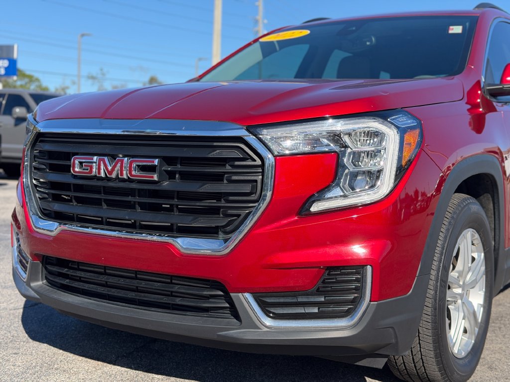Used 2022 GMC Terrain SLE w/ Driver Convenience Package AWD/4WD image 13