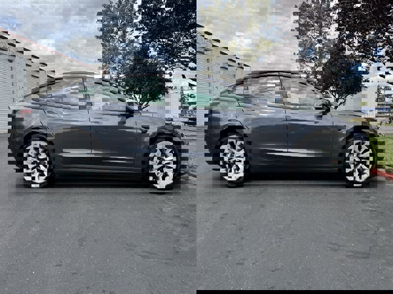 Used 2022 Tesla Model 3 image 14