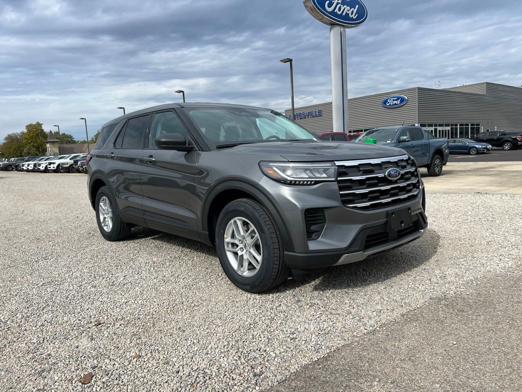 New 2026 Ford Explorer Active image 2