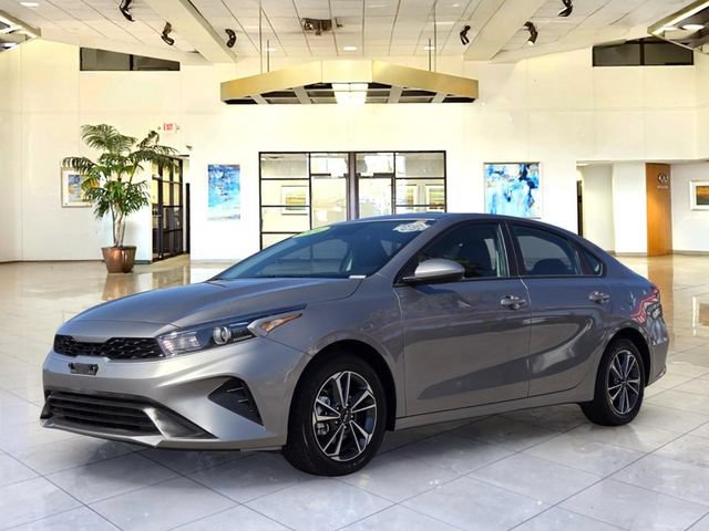 Used 2024 Kia Forte LXS FWD image 1