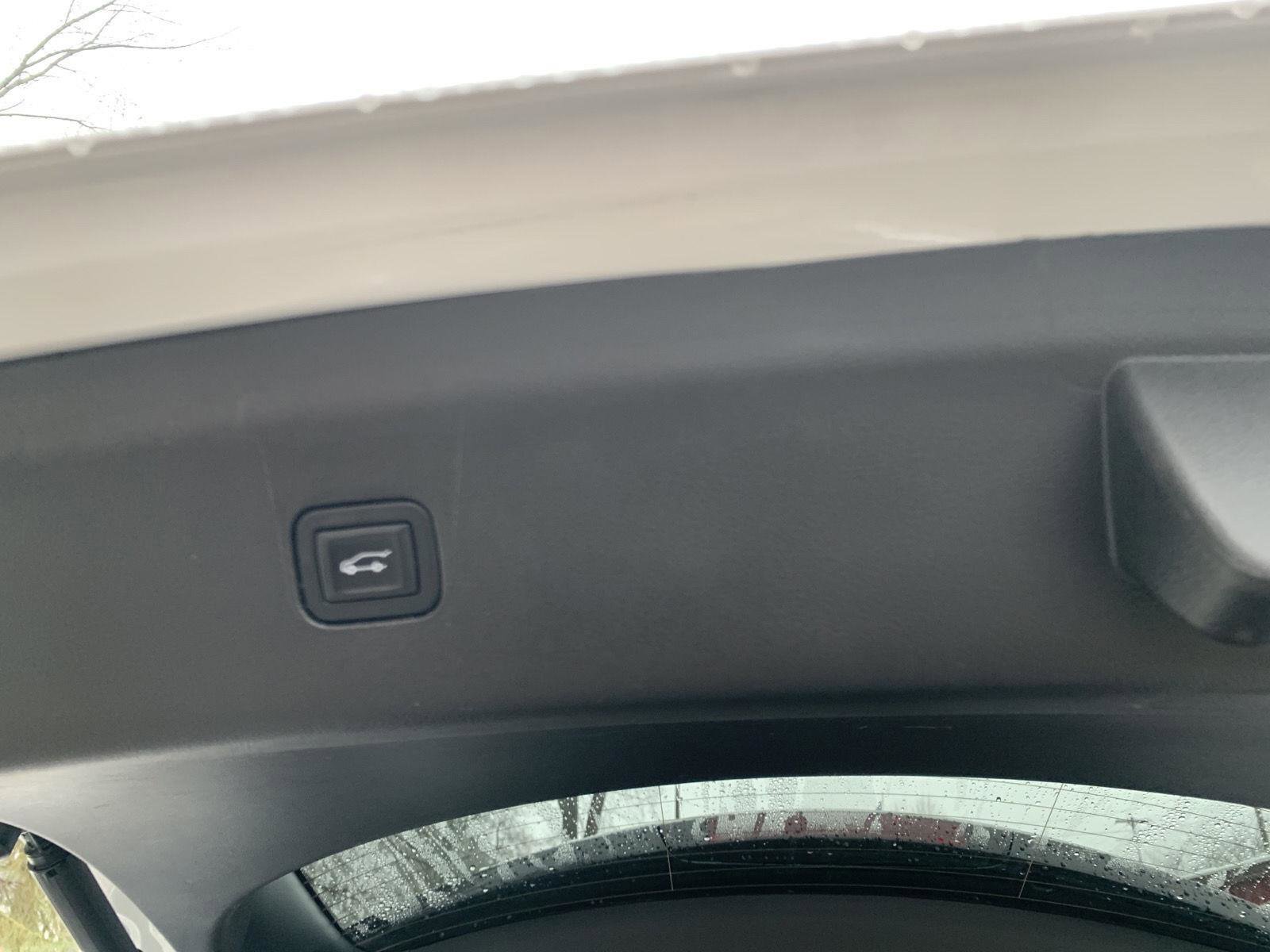 Used 2022 Buick Enclave Premium image 26