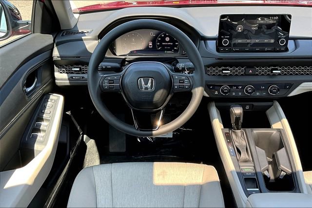 New 2025 Honda Accord SE image 18