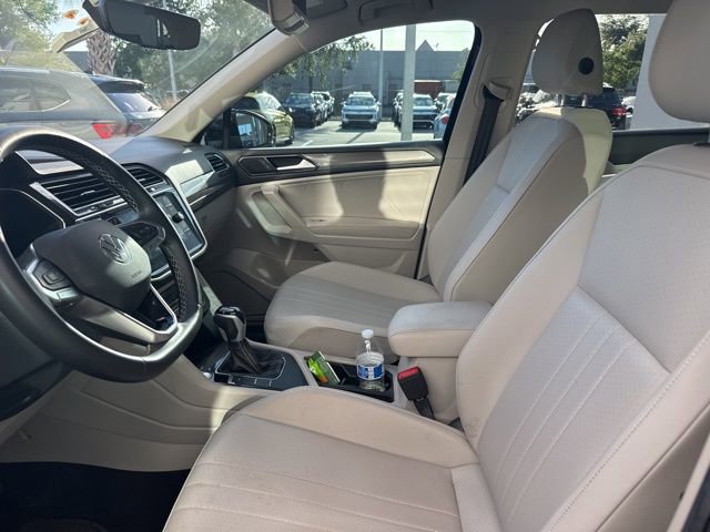 Used 2023 Volkswagen Tiguan SE image 15