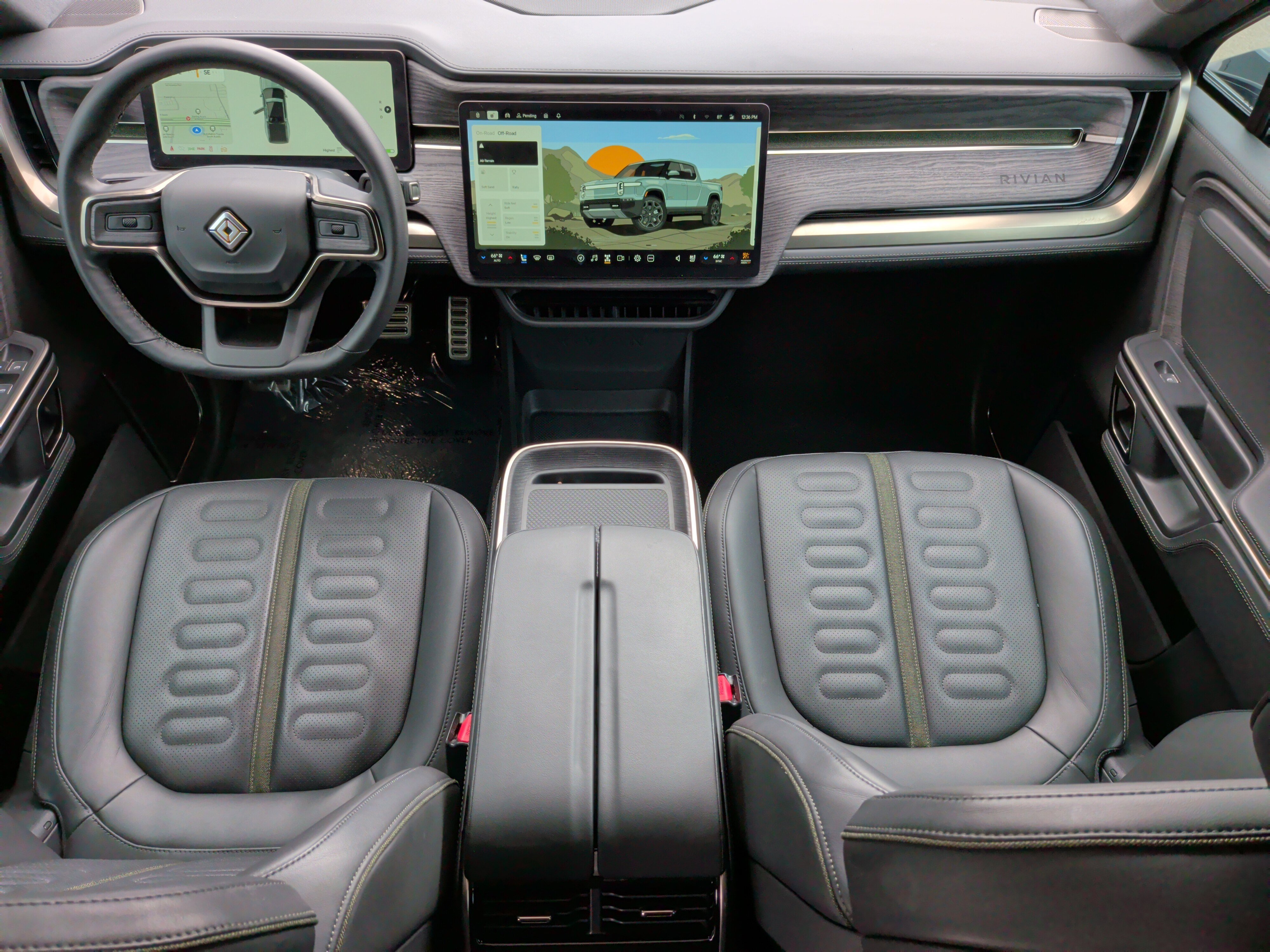 Used 2023 Rivian R1T Adventure image 29