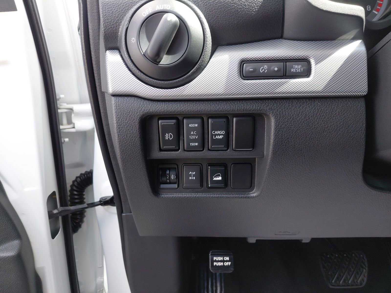 Used 2019 Nissan Titan PRO-4X image 39
