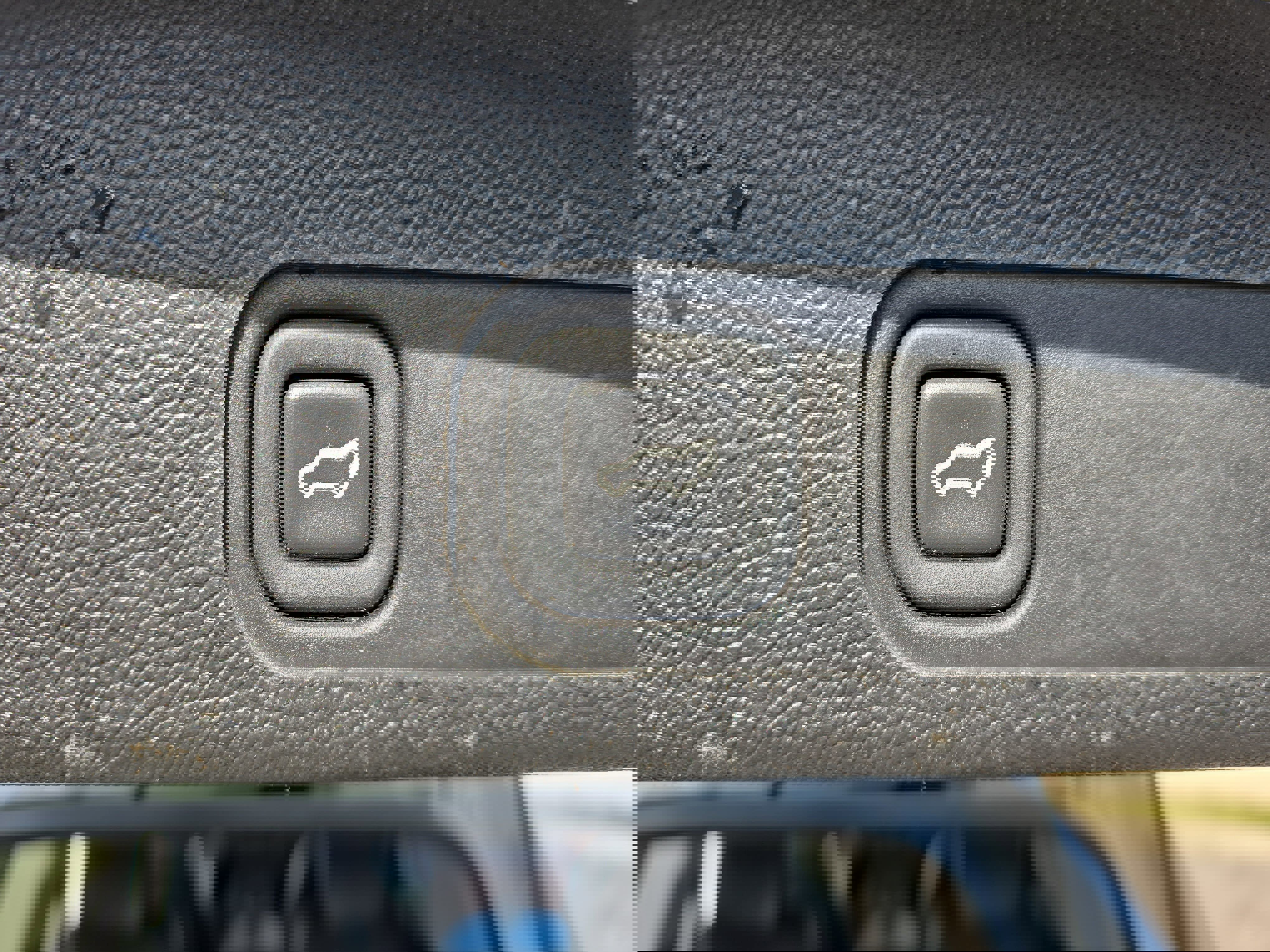 Used 2013 Chevrolet Tahoe LTZ image 15