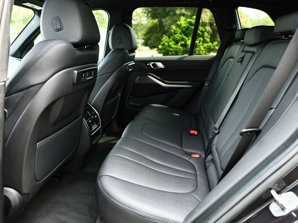 Used 2022 BMW X5 xDrive40i w/ Premium Package AWD/4WD image 26