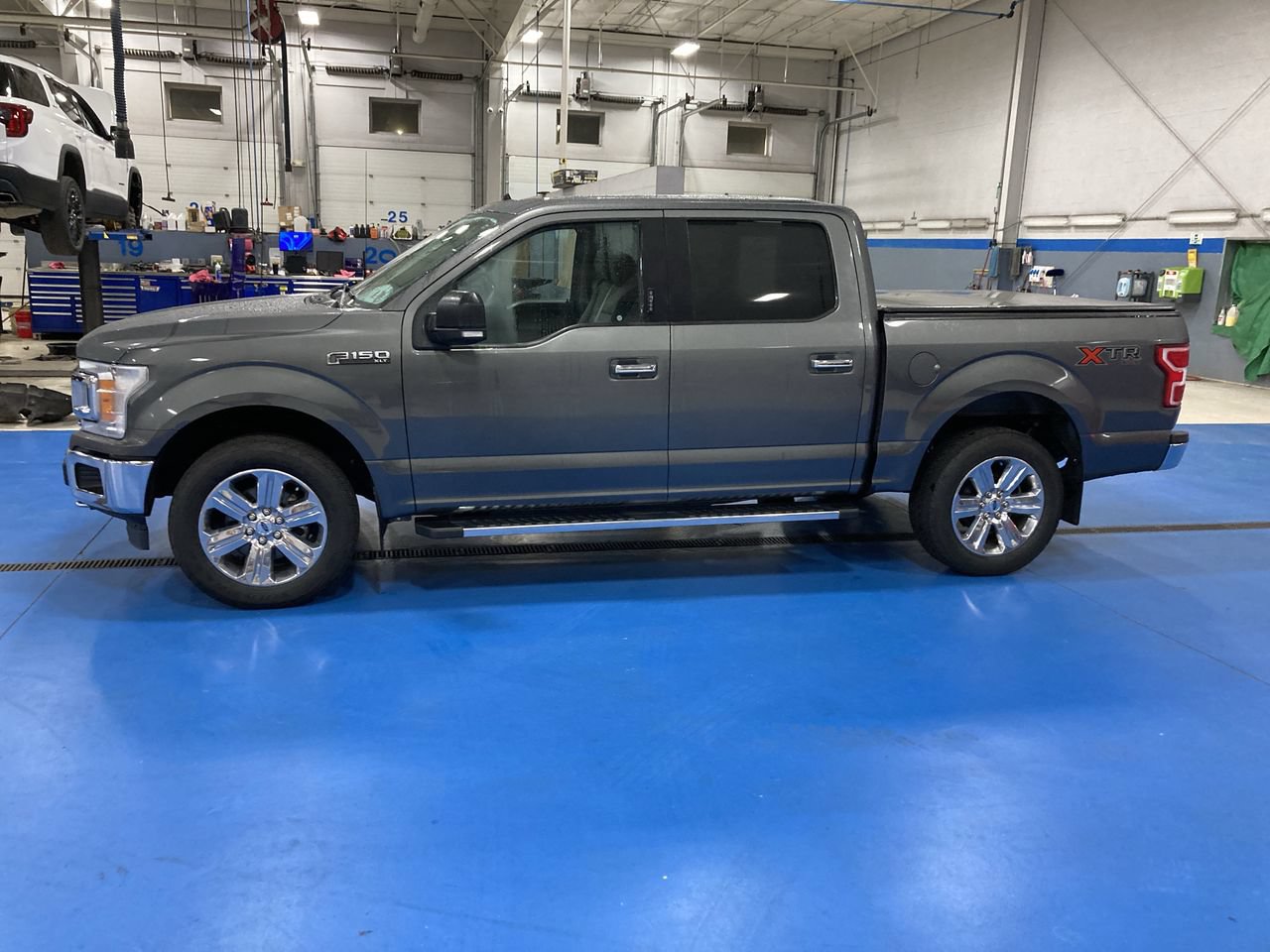 Used 2020 Ford F150 XLT w/ Equipment Group 302A Luxury AWD/4WD image 4