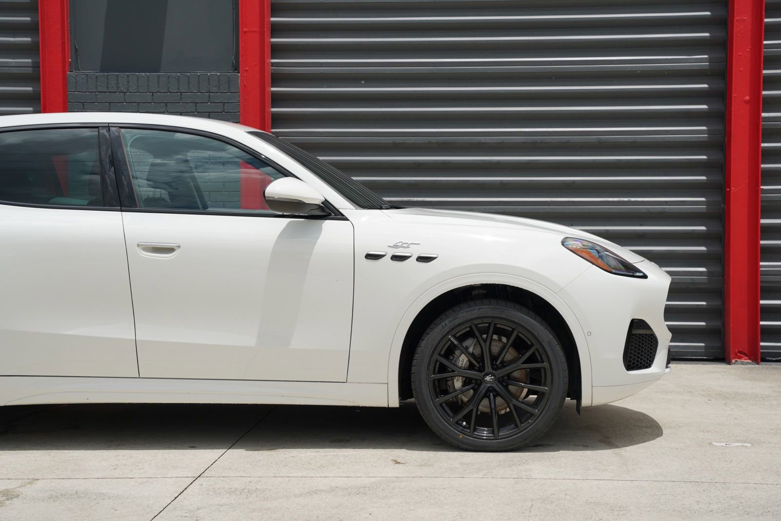 Used 2024 Maserati Grecale GT AWD/4WD image 5