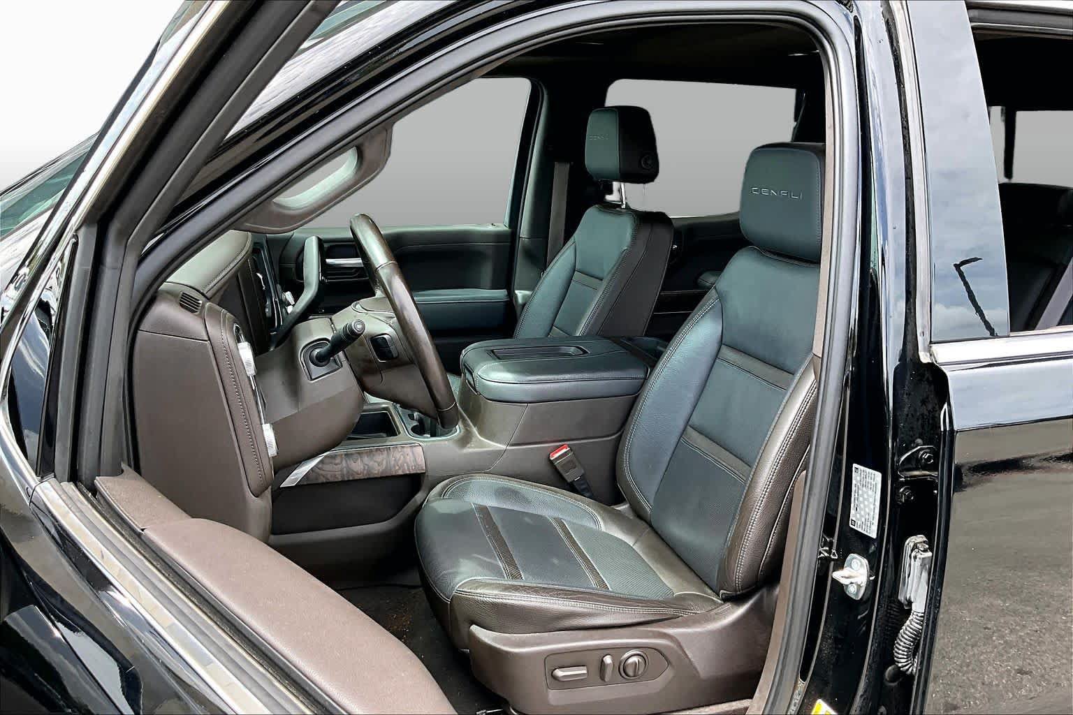 Used 2019 GMC Sierra 1500 Denali w/ Technology Package AWD/4WD image 8