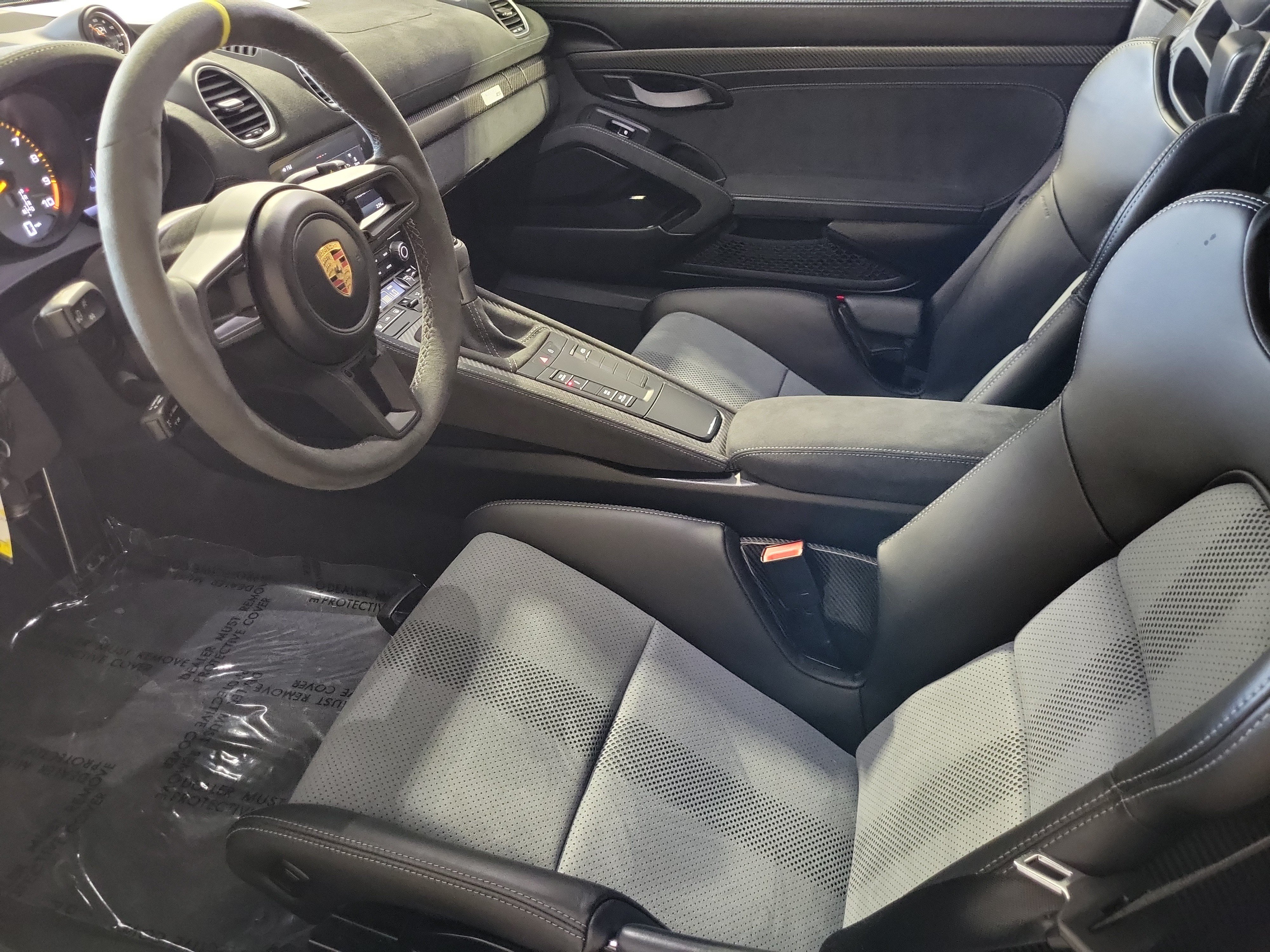 Certified 2024 Porsche 718 Cayman GT4 RS RWD image 4