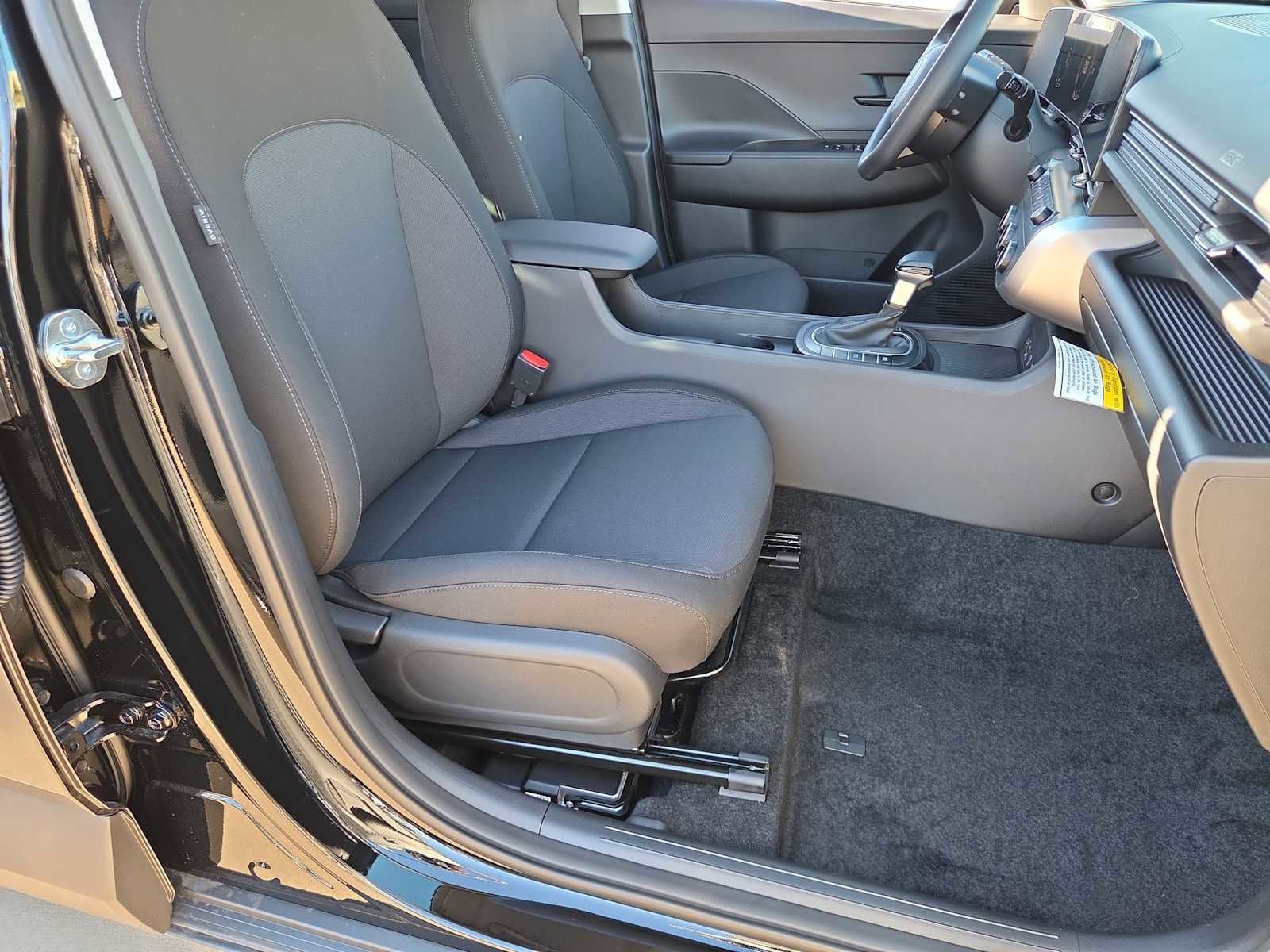 New 2026 Hyundai Kona SE image 21