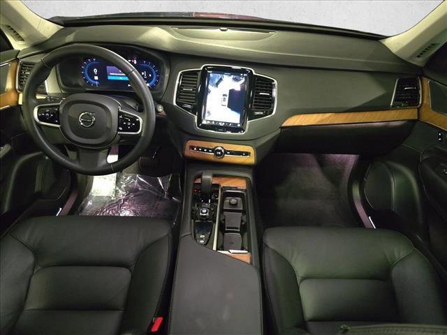 Used 2024 Volvo XC90 B6 Plus w/ Protection Package Premier image 9