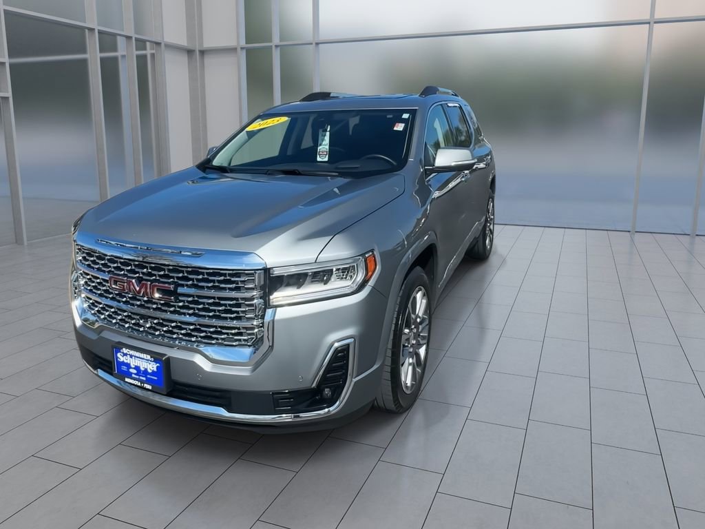 Used 2023 GMC Acadia Denali w/ Denali Ultimate Package AWD/4WD image 5