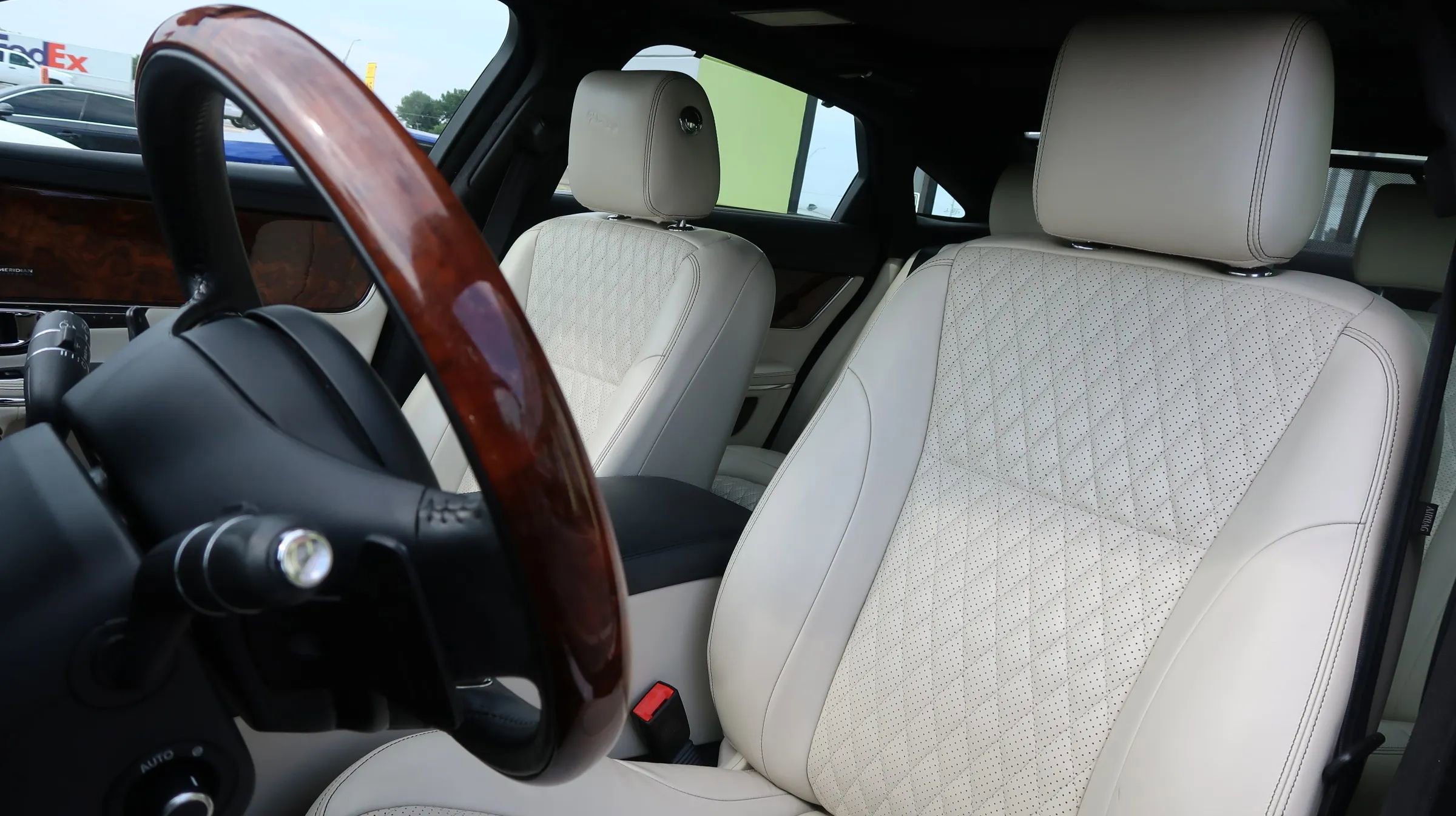 Used 2019 Jaguar XJ L Portfolio image 18