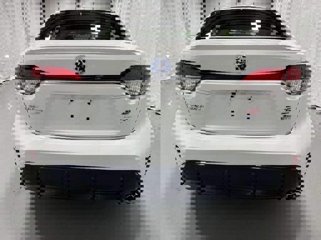 Used 2025 Toyota Corolla SE image 6