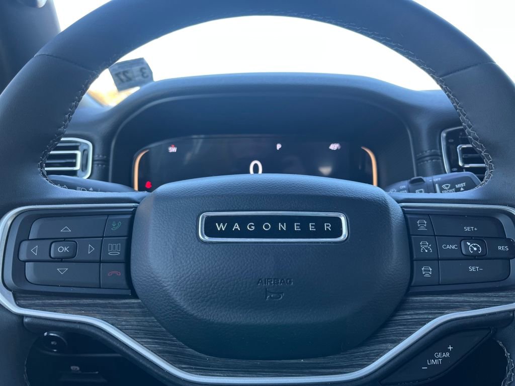 Used 2022 Jeep Wagoneer Series III w/ Flexible Seating Group image 20