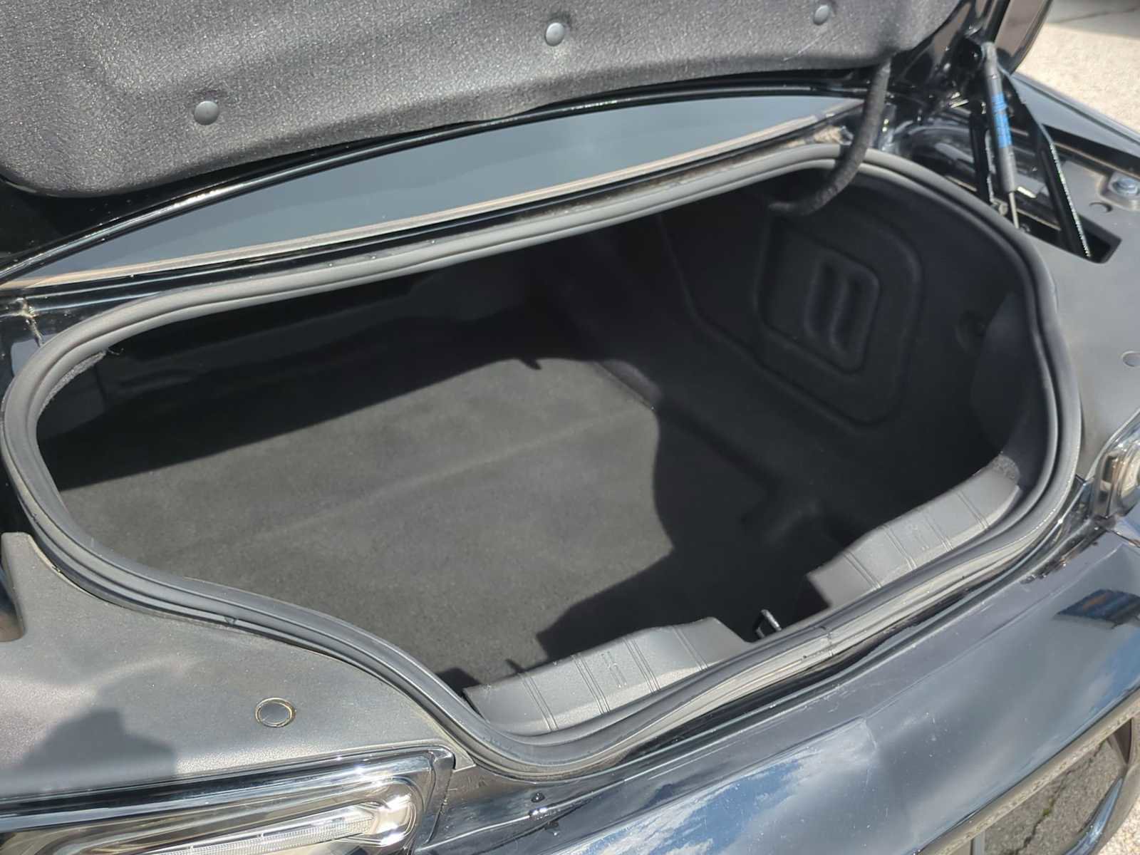 Used 2021 Chevrolet Camaro SS RWD image 25