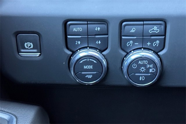 Used 2024 GMC Sierra 2500 Denali w/ Denali Reserve Package image 40