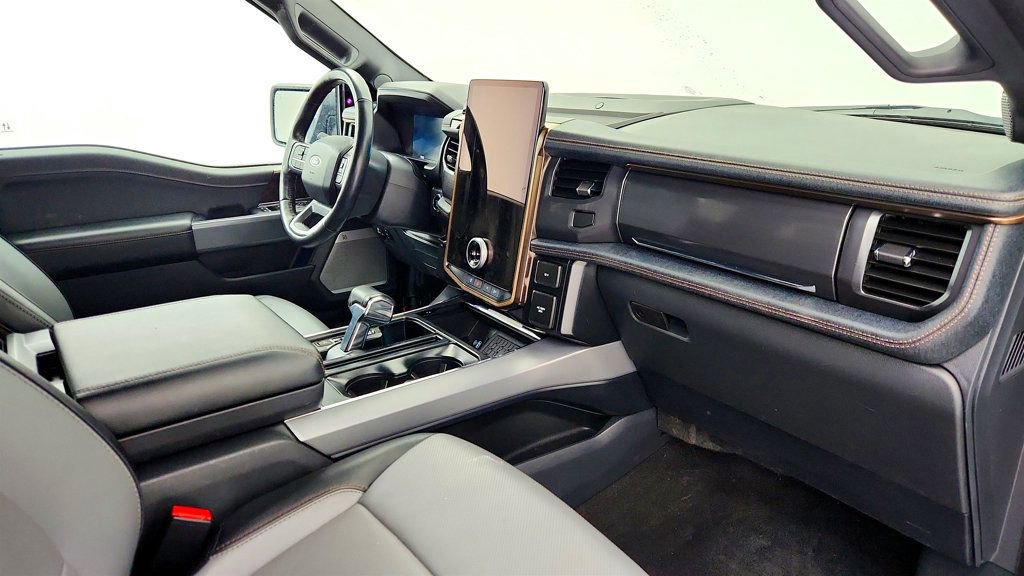 Used 2023 Ford F150 Lightning Lariat image 22