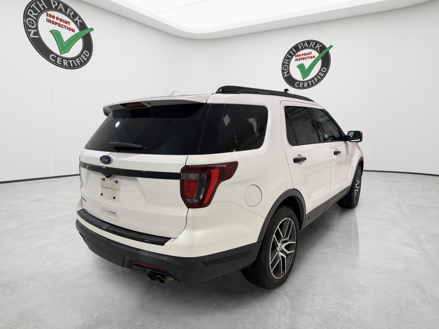 Used 2018 Ford Explorer Sport w/ Equipment Group 401A AWD/4WD image 5