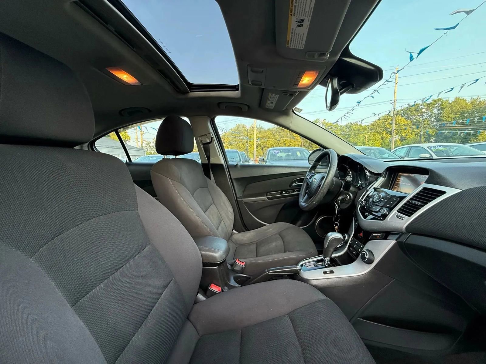 Used 2016 Chevrolet Cruze LT w/ Sun And Sound Package image 51