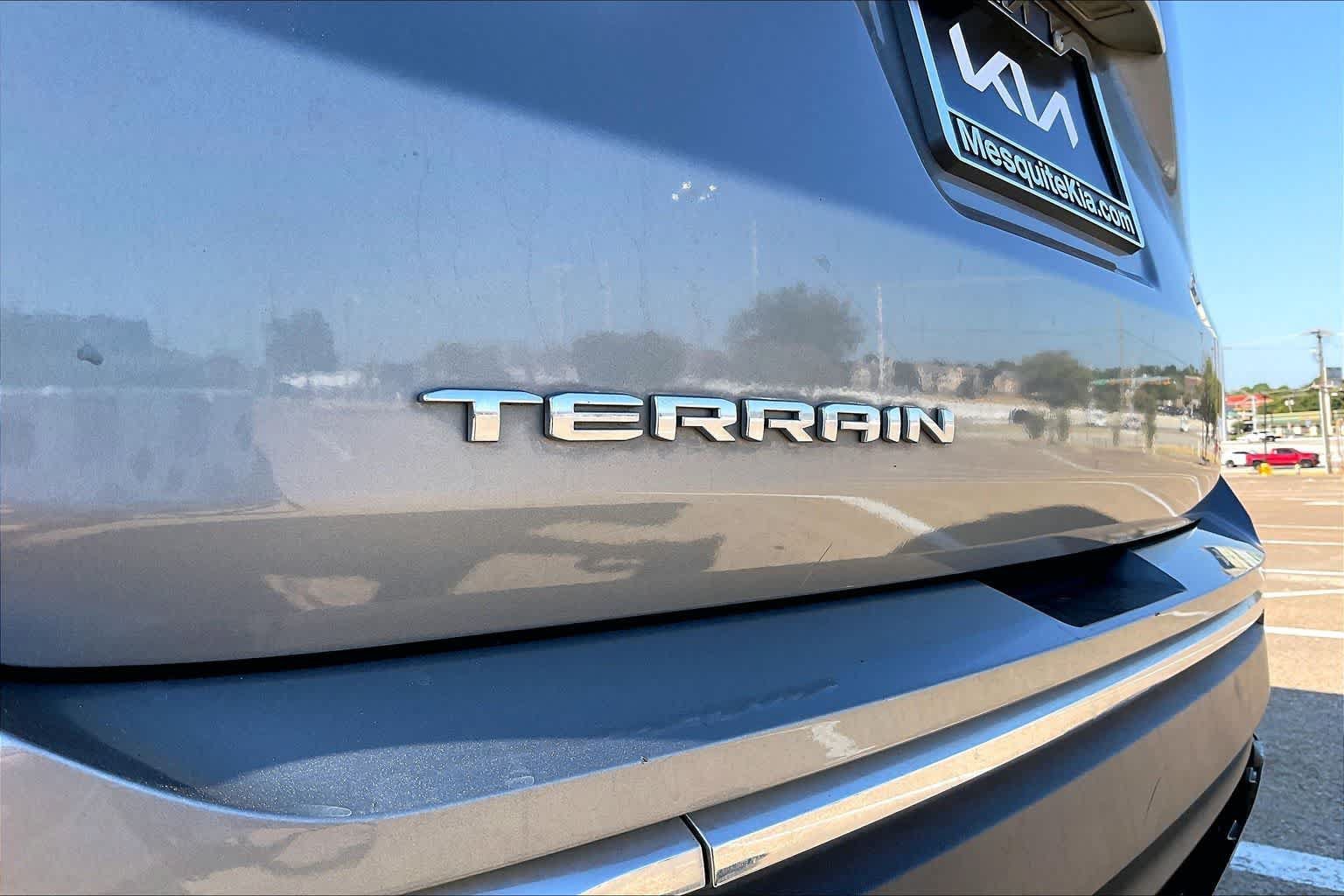 Used 2023 GMC Terrain SLT FWD image 7