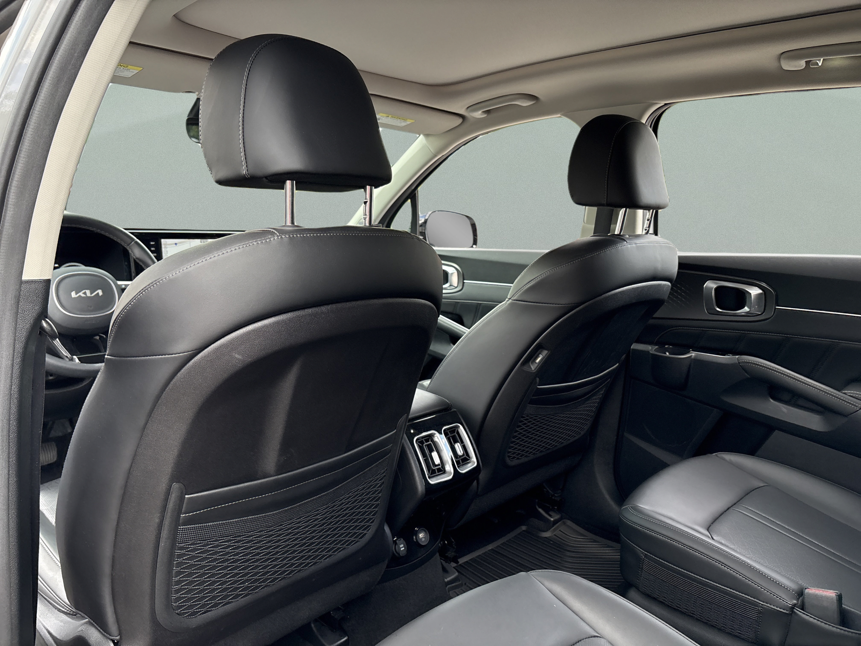 Certified 2023 Kia Sorento SX FWD image 26
