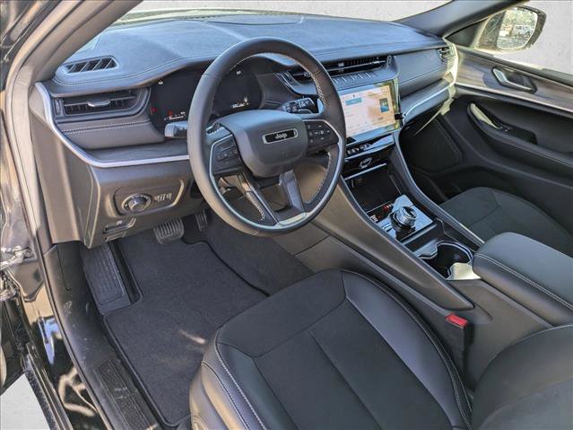 New 2026 Jeep Grand Cherokee Altitude image 3