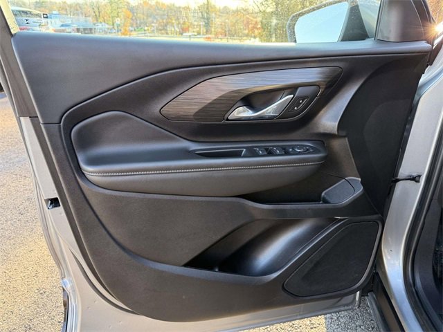 Certified 2024 GMC Terrain SLE image 8
