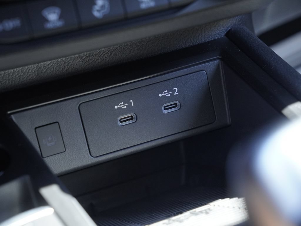 New 2026 Nissan Kicks SV w/ Interior Electronics Package FWD image 17
