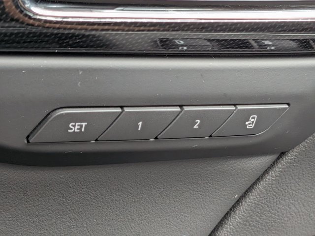 Certified 2023 Buick Envision Essence w/ Technology Package I FWD image 30