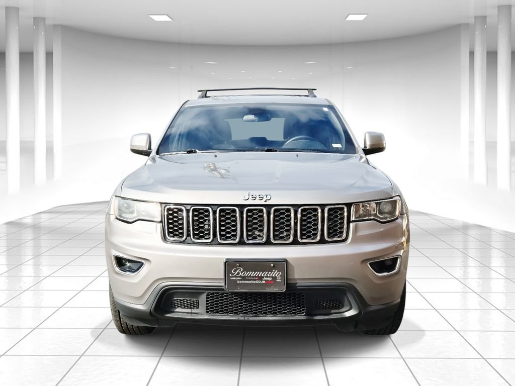 Used 2018 Jeep Grand Cherokee Laredo image 8