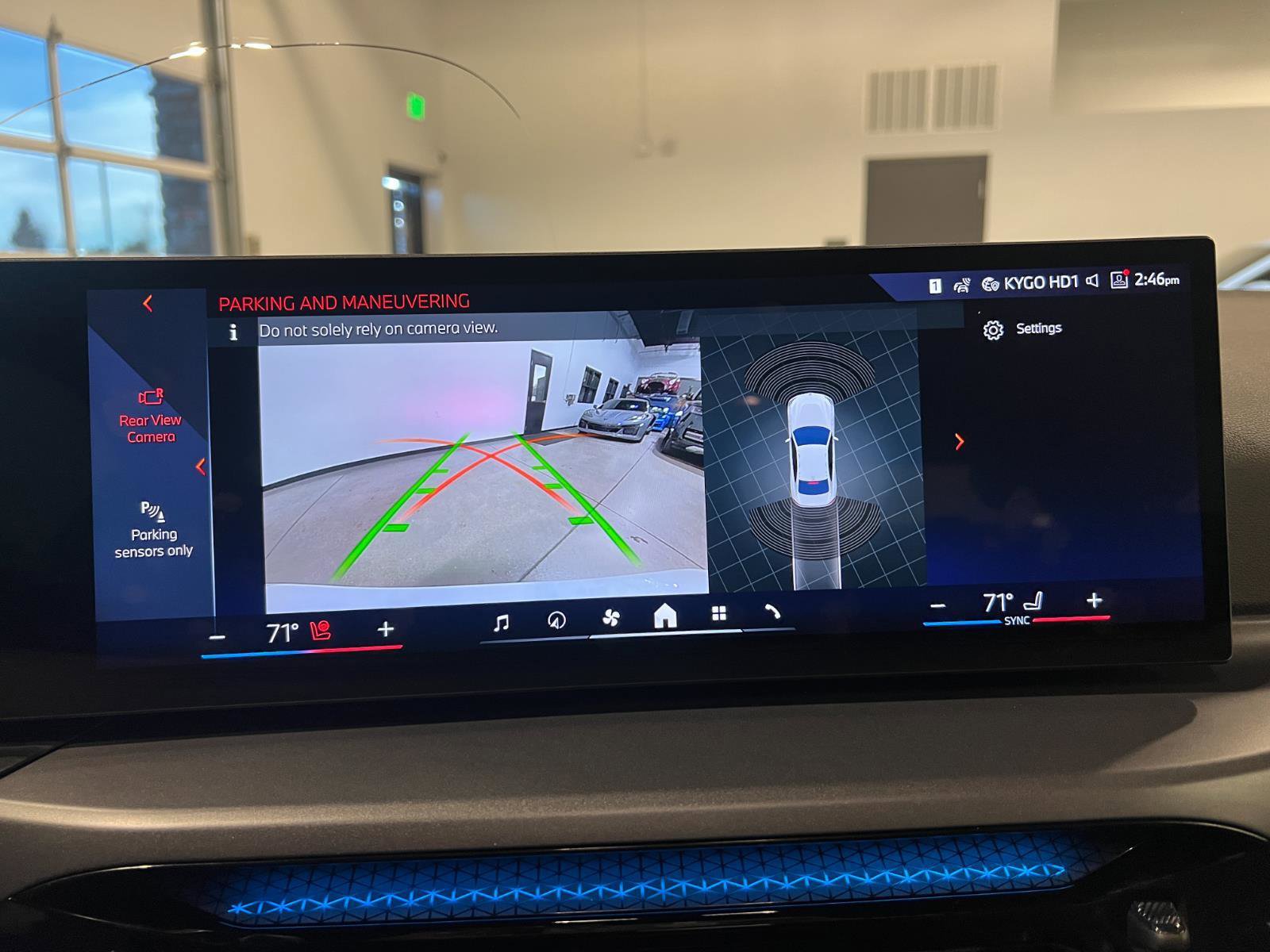 Used 2025 BMW 230i xDrive Coupe w/ Convenience Package image 18