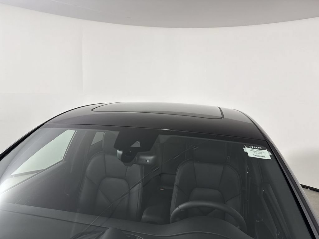 New 2026 Porsche Macan AWD/4WD image 17