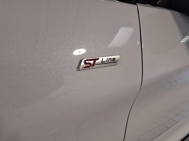 Used 2025 Ford Explorer ST-Line AWD/4WD image 6