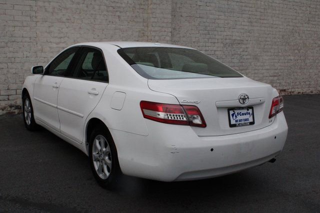 Used 2011 Toyota Camry LE w/ LE Extra-Value Pkg image 16