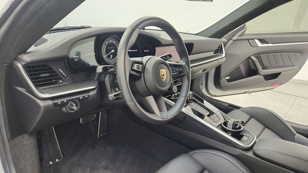 Used 2024 Porsche 911 Turbo S w/ 911 Turbo Sportdesign Package AWD/4WD image 27