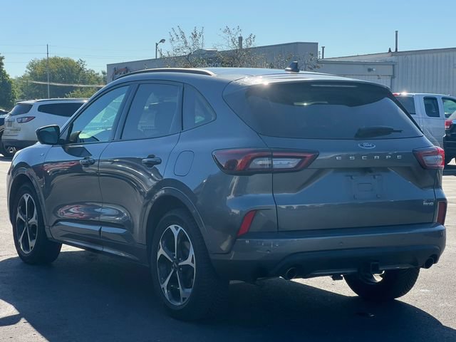 Used 2023 Ford Escape ST-Line Select w/ Tech Pack #2 AWD/4WD image 9