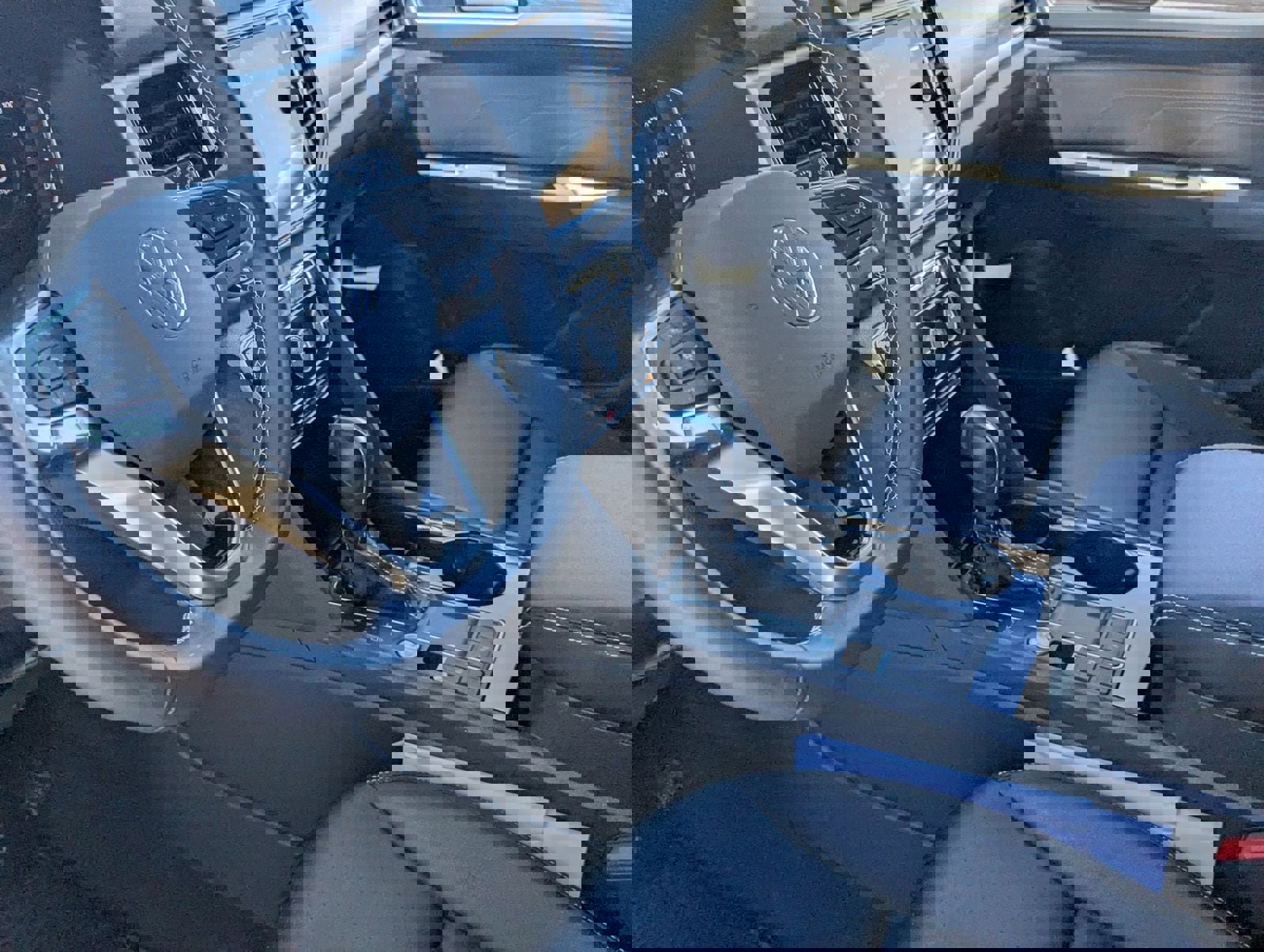 Used 2023 Volkswagen Atlas Cross Sport SE w/ Black Wheel Package image 16