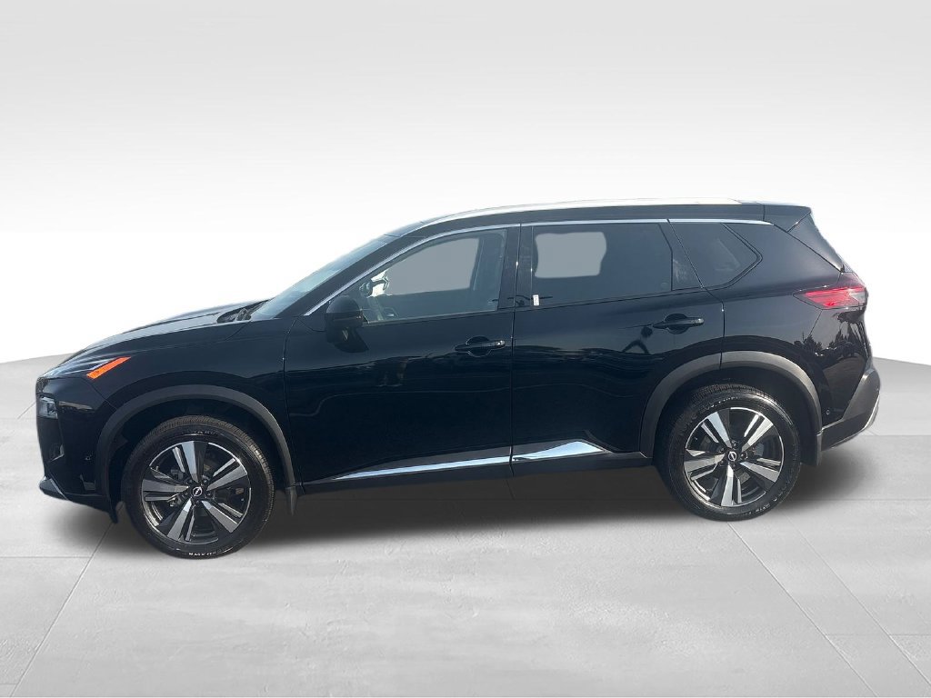 Used 2023 Nissan Rogue Platinum w/ Platinum Premium Package AWD/4WD image 2