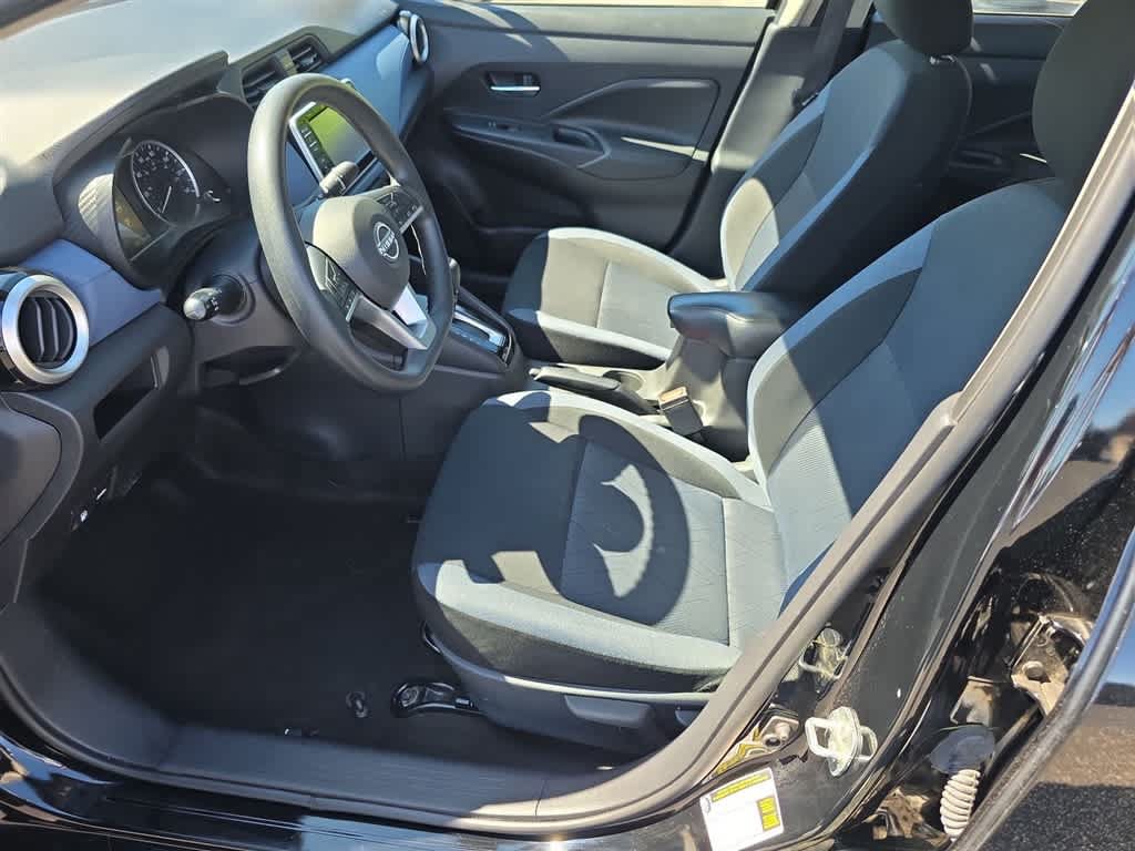 Used 2023 Nissan Versa SV FWD image 28